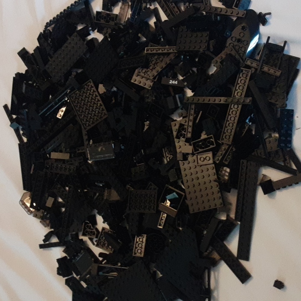 2 pounds of black legos